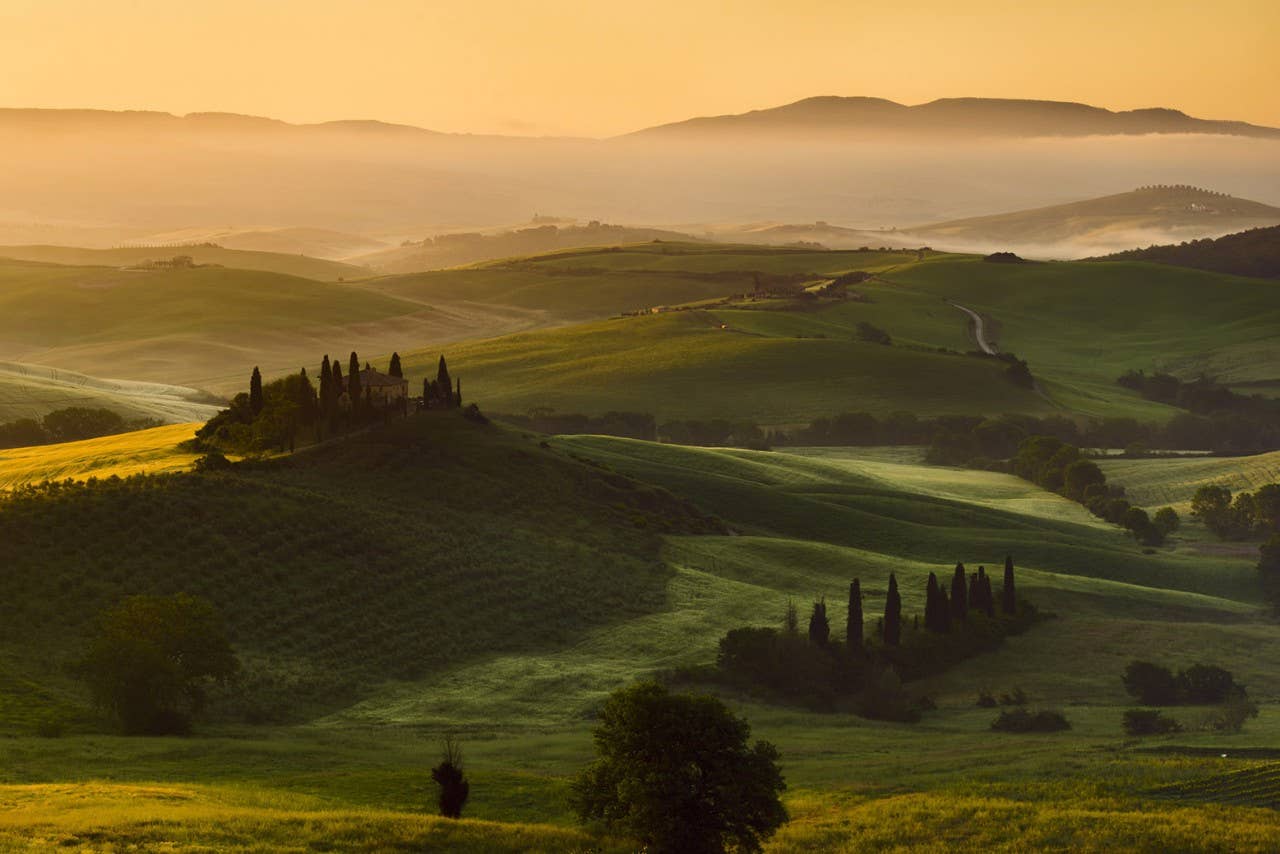 Italy, Tuscany, Siena District, Orcia Valley -Belvedere at sunrise